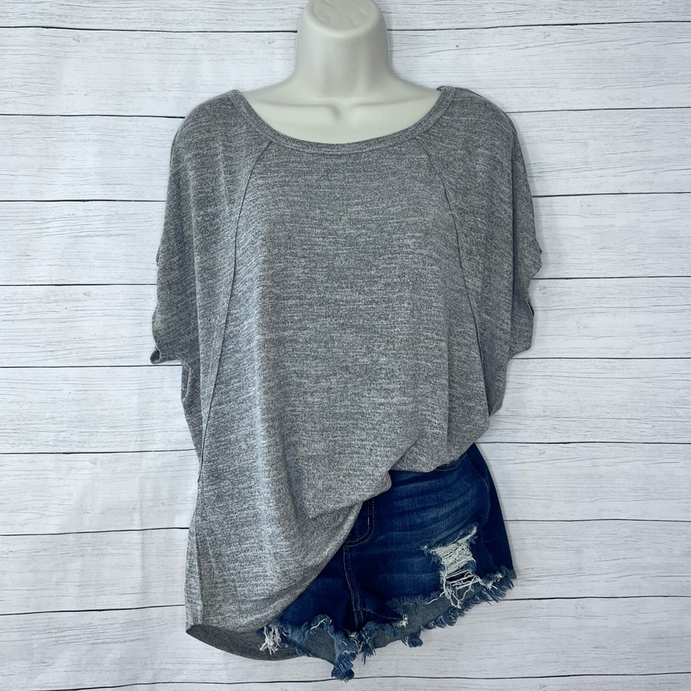 Boutique Brand Gray Loose Slouchy Knitted Raglan Sleeve T Shirt 💗